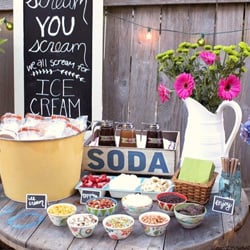 rustic-table-ice-cream-party