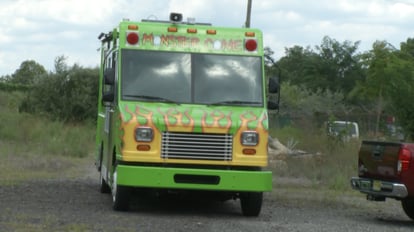 Ice_Cream_Truck_1.Still004